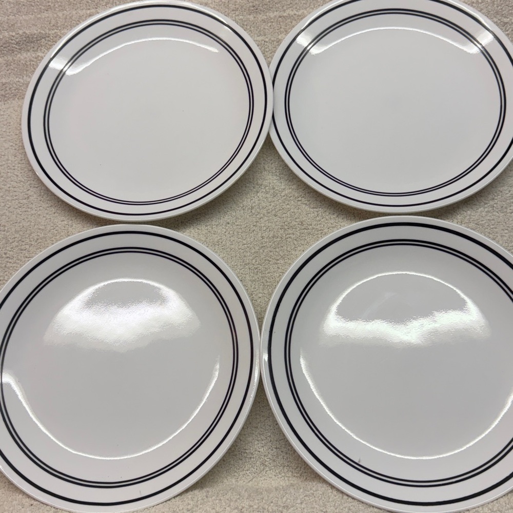 Corelle Classic Cafe Black Dinner Plates White Plate 3 Black Bands Rings Trim